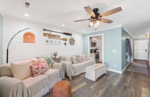 Crescent Beach Condo | Pet-friendly condo, less than 5 min walk to beach, beach chairs, wagon, umbrella etc. included!