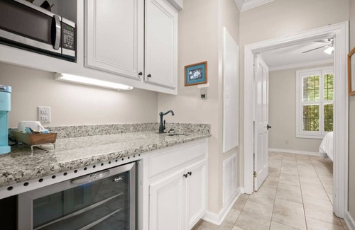 Wakefield Apartment | Pet Friendly | Secluded | Quiet | Convenient