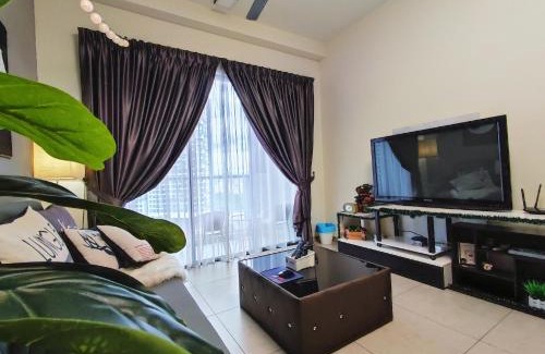 Kampung Pasir Apartment | Petalz Residence Family Suite near Mid Valley, Bukit Jalil, Sunway