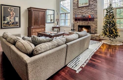Shorewood-Tower Hills-Harbert House | Pete's Place