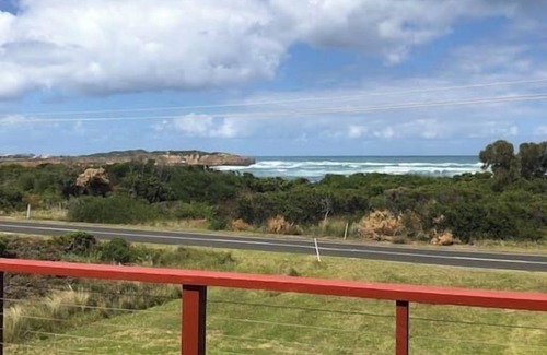 Peterborough House | Peterborough Beach House