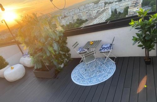 Chisinau Apartment | Pethouse club house