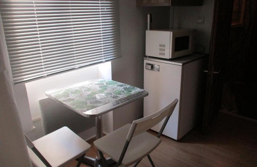 Lodeve Apartment | petit studio