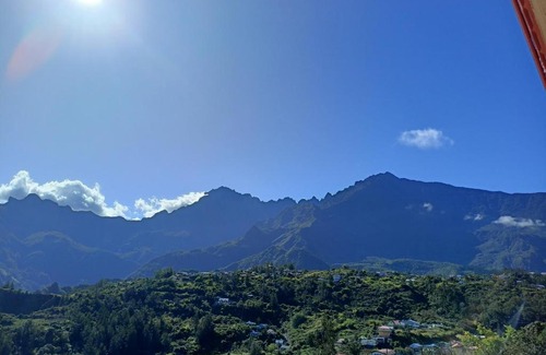 Cilaos House | Petite Fleur de Lentilles 2