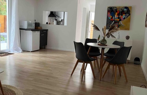 Brax House | Petite maison chaleureuse dans un cadre bucolique