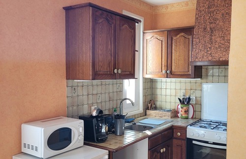 Bas-en-Basset House | Petite Maison Dans Quartier Résidentiel à Proximité du Centre de Bas en Basset