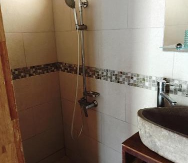 Saint-Andre House | Petite maison meublée