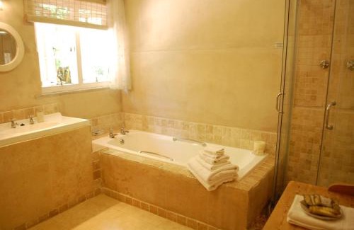 Umhlali Beach Bed & Breakfast | Petite Provence B&B