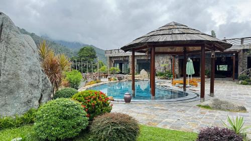 Van Chan Hotel | Phố Núi resort onsen & spa