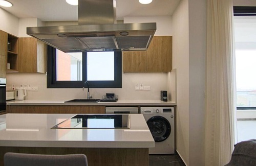 Agios Athanasios Apartment | Phaedrus Living: Sea View Anna Residence 202