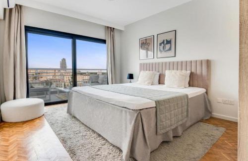 Historical Center Apartment | Phaedrus Living City Center Sky Penthouse