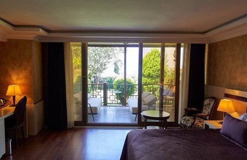 Sile Hotel | Phellos Suites