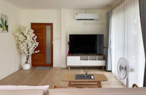 Tha Tum House | Phiratara River House บ้าน พิรธารา ริมแม่น้ำปราจีนบุรี