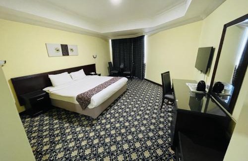Al Hoora Hotel | Phoenicia Tower Hotel And Spa