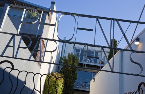Lorne Apartment | Phoenix Apartments