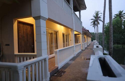 Poovar Hotel | Phoenix Island Resort Poovar