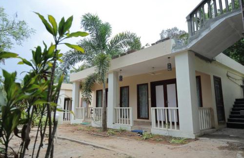 Poovar Hotel | Phoenix Island Resort Poovar