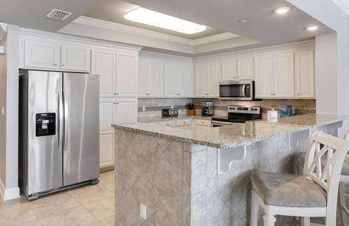 Orange Beach Condo | PHOENIX ORANGE BEACH! 3RD FLOOR! 3BR! LAZY RIVER!
