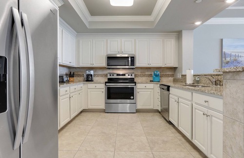 Orange Beach Condo | PHOENIX ORANGE BEACH! 3RD FLOOR! 3BR! LAZY RIVER!