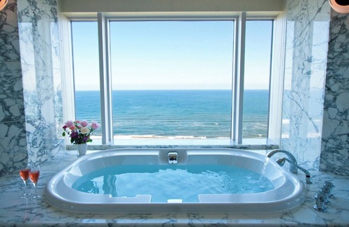 Miyazaki Resort | Phoenix Seagaia Ocean Tower