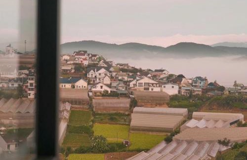 Da Lat House | Phong Cách Hiện Đại - View Nhà Lồng Về Đêm