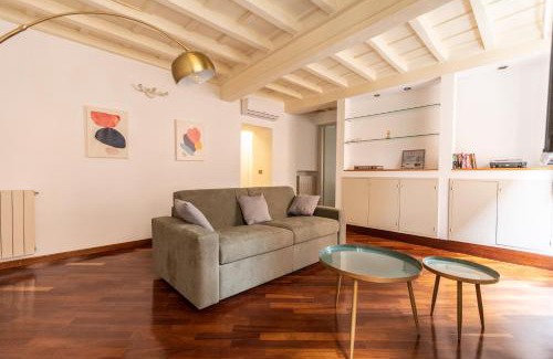 Navona Apartment | Piazza Navona Classy & Large Apartment