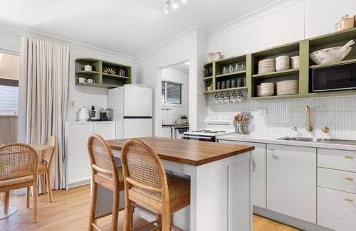 Callala Beach Cottage | Piccolo Cottage - Firepit - 4 Mins Walk to Beach