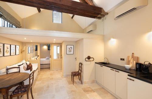 Saint-Thomas-d'Aquin Apartment | Pick A Flat's House in Saint-Germain des Près - Impasse Paul Louis Courier