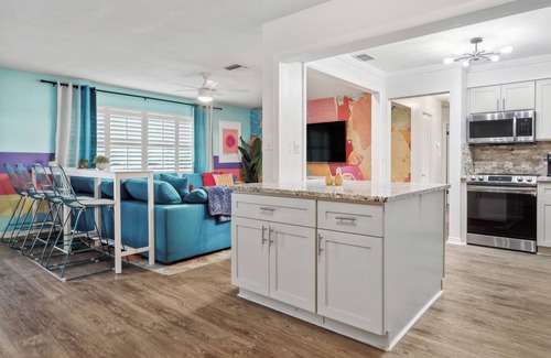 Seminole House | Pickleball, Basketball, Heated Pool, Mini Golf!