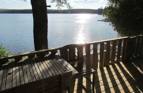 Lincoln Cabin | Picturesque Lakeside Bunkhouse in Maine
