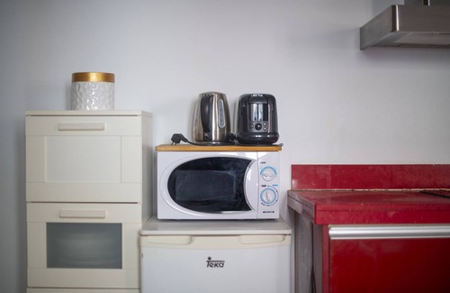 Barceloneta Apartment | Pied-à-terre in central Barcelona 100m from beach.