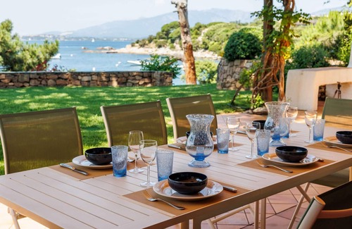 Cala Rossa House | Pied Dans L'eau à Cala Rossa