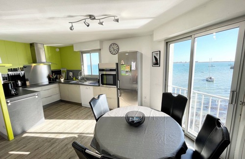 Port-Louis Apartment | Pieds Dans L'eau T3 Top Cosy - Face à la mer