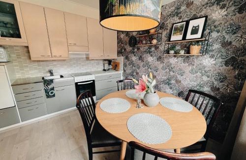 Mynamaki Apartment | Pieni lomahuoneisto ja ulkoporeallas