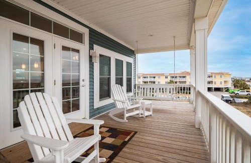Yaupon Beach House | Pier Walker by Oak Island Accommodations