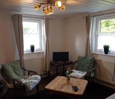 Meschede Apartment | Pilgrims "Elfriede"- freundliche Unterkunft