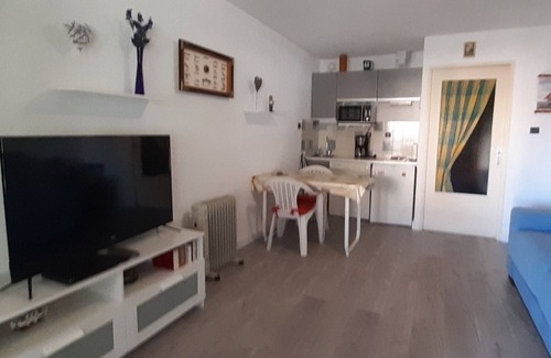 Saint-Mandrier-sur-Mer Apartment | Pin Rolland Saint Mandrier Studio Meublé 4 Couchages
