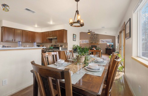 Switzer Mesa House | Pine Cliff