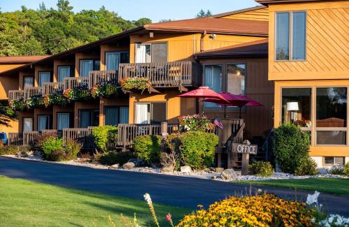 Ephraim Hotel | Pine Grove Resort