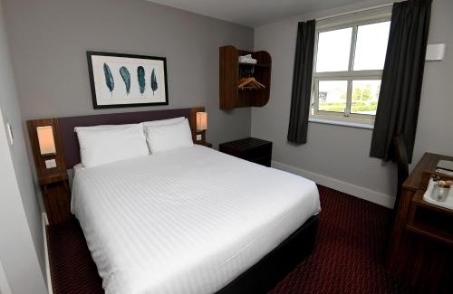 Dunbar Hotel | Pine Marten, Dunbar by Marston's Inns