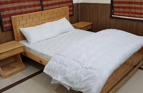 Azad Kashmir Resort | Pine Top Resort Batakundi