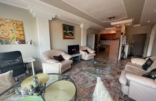 Tirana House | Pine-tree 2 BDR lovely apartment near Tanner's Bridge.