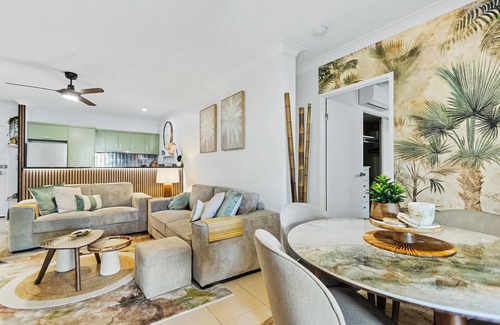 Westcourt Apartment | Pineapple Palms - Resort, 9 Pools & Gym