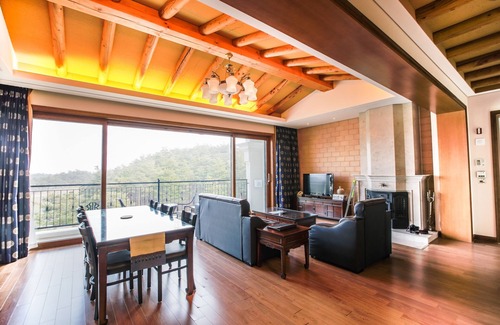 Toseong Hotel | PineRidge Resort