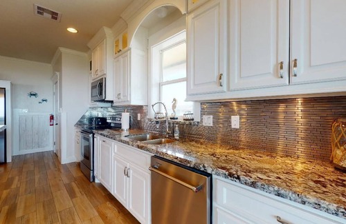 Crystal Beach House | Pirate's Cove: 5 BR, 4 BA House in Port Bolivar, Sleeps 32