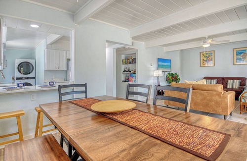 Bradenton Beach House | Pirates Nest - 2 Minute Stroll To The Beach! Sleeps 10!