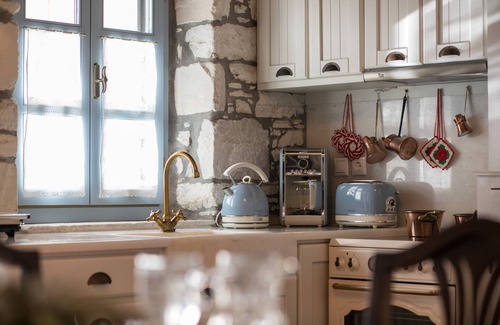 Aperathos House | 'Pirethron' is the absolute representative of the local cycladic architecture