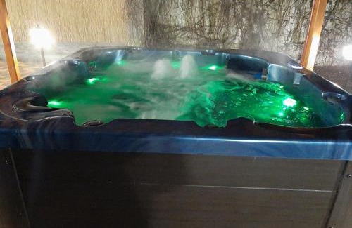 Poroszlo Bed & Breakfast | Piros Ponty Panzió