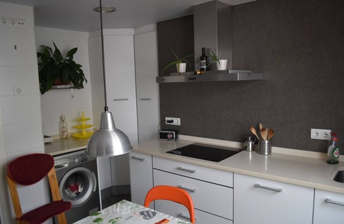 Santander Apartment | PISAZO REFORMADO EN EL CENTRO CON GARAJE PRIVADO