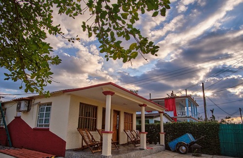 Vinales Villa | Piscina vistas y WiFi gratis en Viñales